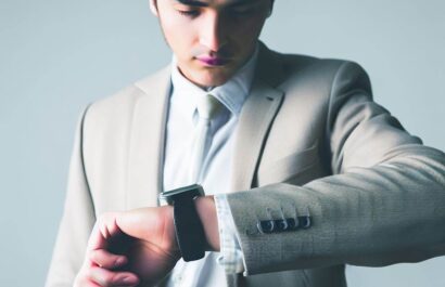 Desvendando os Feitos dos Smartwatches para o Bem-Estar