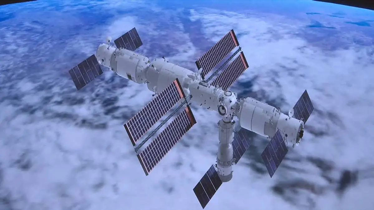 China Lança Missão Shenzhou 18 para Estação Tiangong
